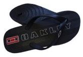chinelo oakley preto